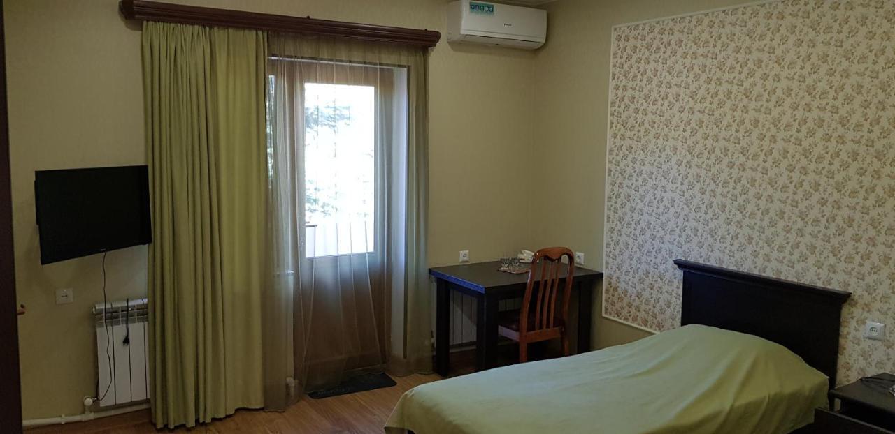 Ruzan Hotel Ijevan Bagian luar foto