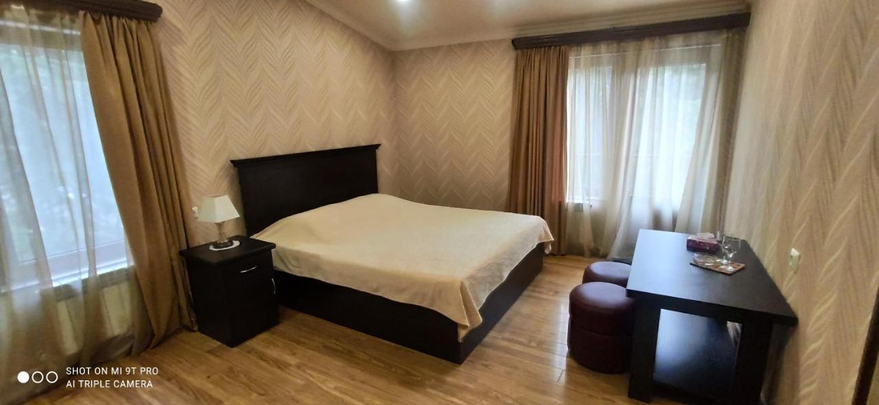 Ruzan Hotel Ijevan Bagian luar foto