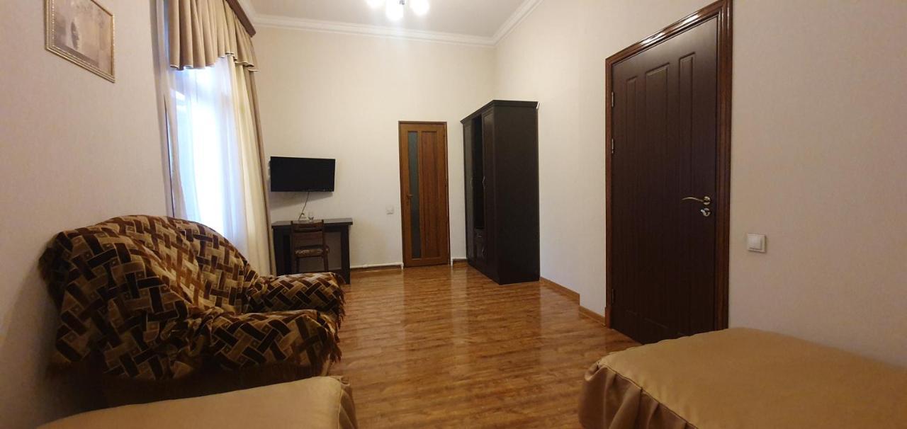Ruzan Hotel Ijevan Bagian luar foto